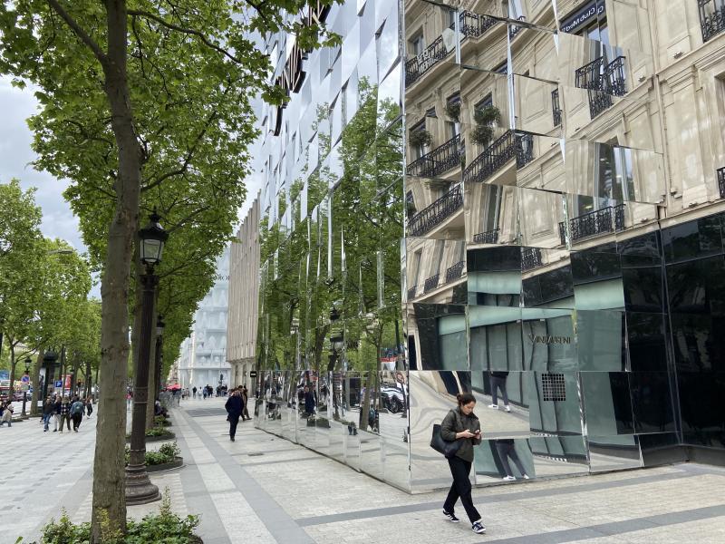 Saint Laurent Champs Elysées 