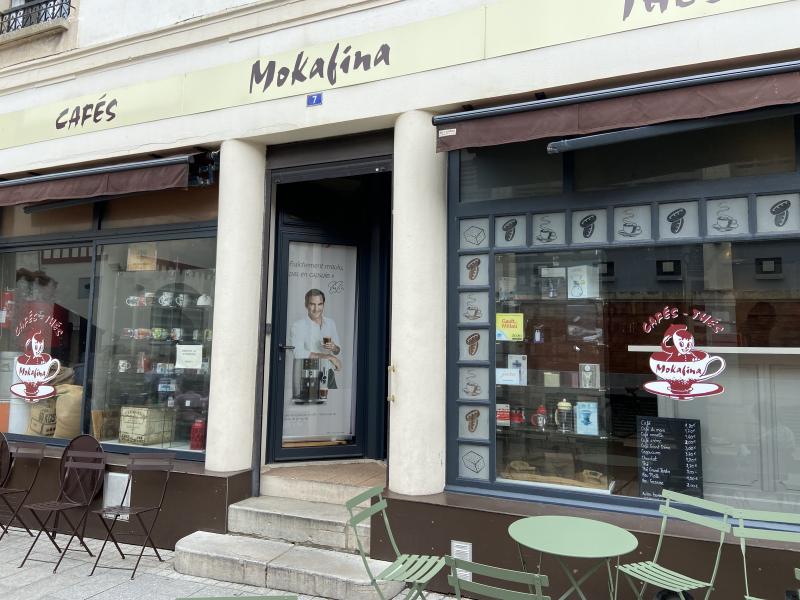 Mokafina un café en terrasse