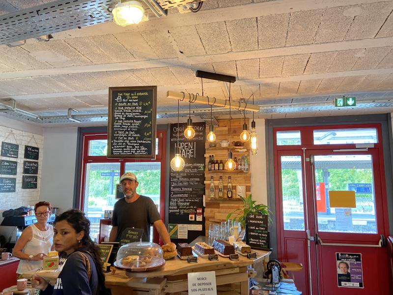 Fermé en 2024. Dommage. Working café Open Gare Biarritz