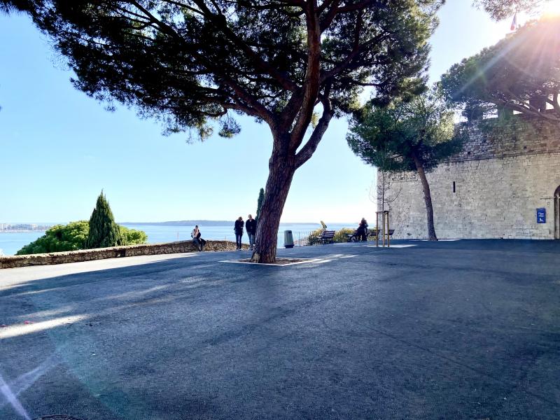 La vue de Cannes du Suquet