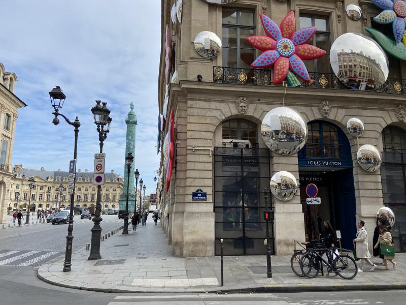 Boutique Louis Vuitton
