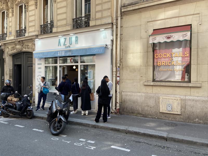 Azur Café. Brunch Lunch sur les Champs Élysées