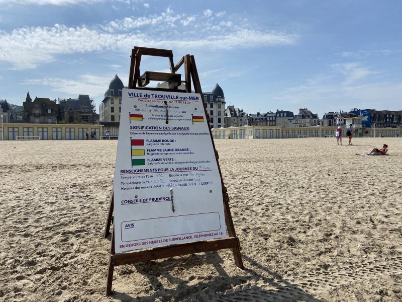 1er bain à Trouville sur Mer en 2023