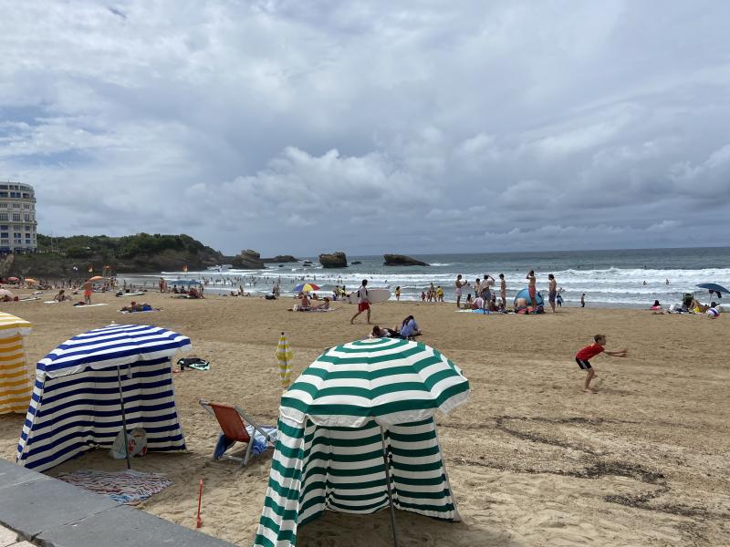 Chaise et parasol à la Grande