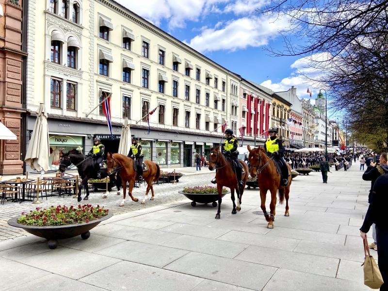 Relève de la Garde royale à Oslo