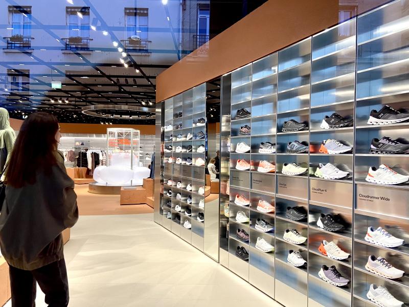 Boutique On à Paris