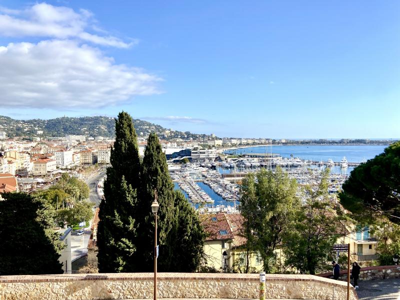 La vue de Cannes du Suquet