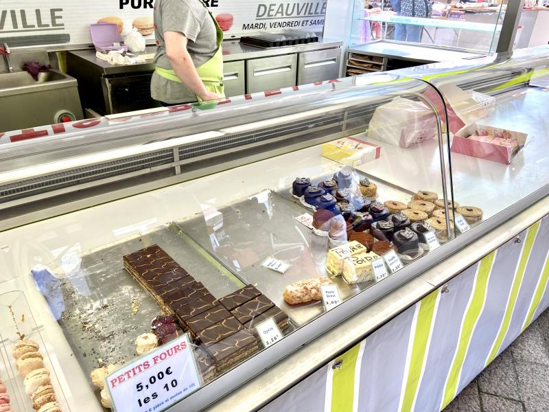 Pâtisserie Le Lay au marché de Deauville