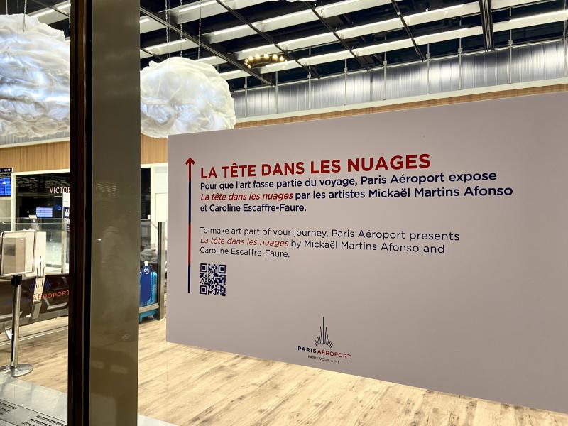 La tête dans les nuages à l’aéroport d’Orly