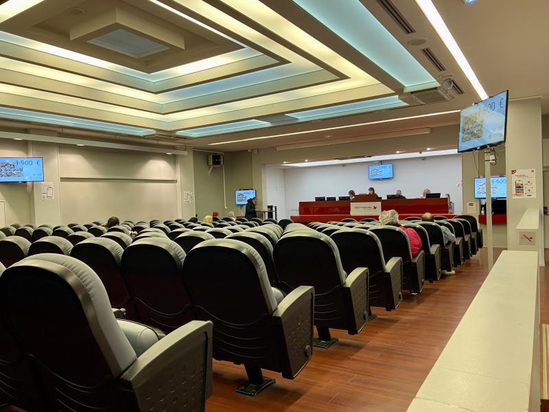 Vente aux enchères au Credit Municipal