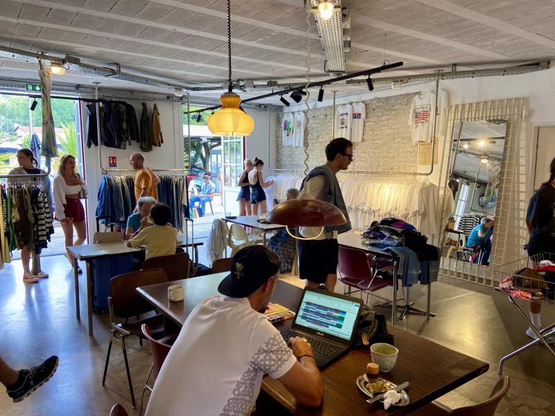 Café Ovni à la gare de Biarritz