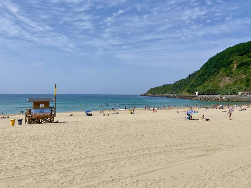 Zurriola Beach la plage des surfers de San Sebastian